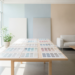 découvrez comment choisir les bonnes couleurs de peinture pour sublimer votre intérieur et créer une ambiance harmonieuse et chaleureuse.