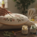 découvrez comment peindre un coussin en tissu facilement avec notre guide diy pour personnaliser votre décor à petit prix.